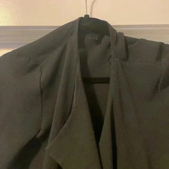 Women’s  black blazer size medium - Picture 5 of 5